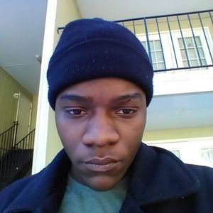 Meet your Posher, Devin